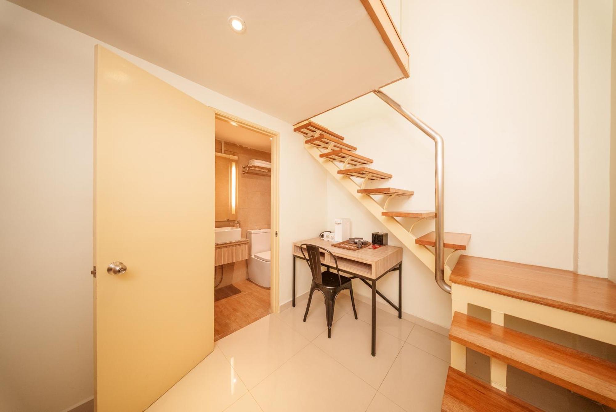Premier Loft Room